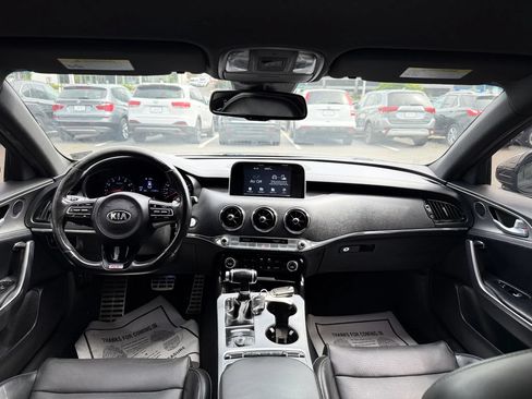 Used 2021 Kia Stinger GT RWD image 11