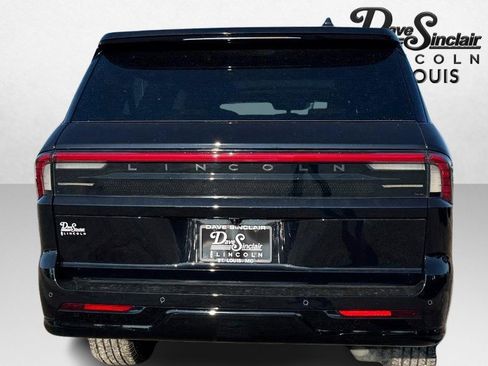 New 2025 Lincoln Navigator L Reserve image 6