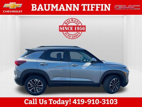 Used 2025 Chevrolet TrailBlazer LT image 4