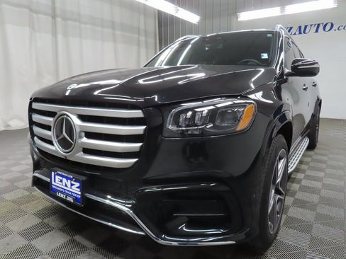 Used 2025 Mercedes-Benz GLS 450 4MATIC image 6