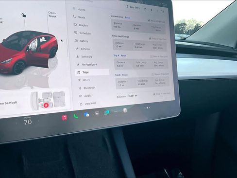 Used 2022 Tesla Model Y Performance image 24