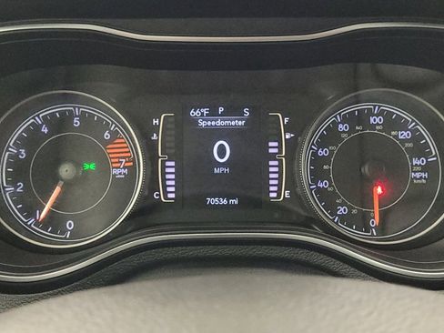 Used 2020 Jeep Cherokee Latitude Plus w/ Mopar Interior Package FWD image 23