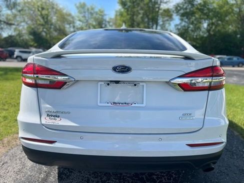 Used 2020 Ford Fusion SE w/ Equipment Group 151A FWD image 7