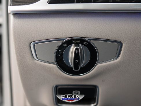 Used 2016 Mercedes-Benz S 550 Sedan image 38