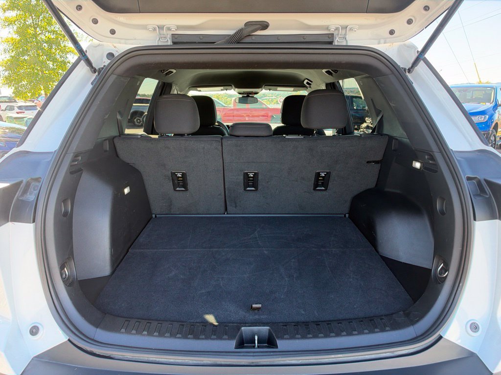Used 2026 Chevrolet Equinox LT AWD/4WD image 28