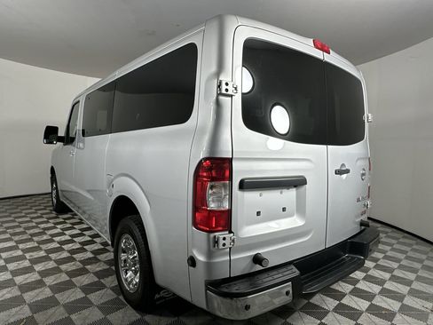 Used 2018 Nissan NV 3500 SV w/ Navigation Package image 8