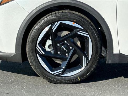 New 2025 Kia K4 EX image 31