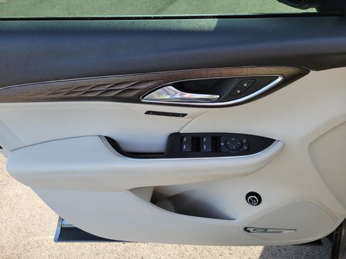 Used 2023 Buick Envision Avenir FWD image 21