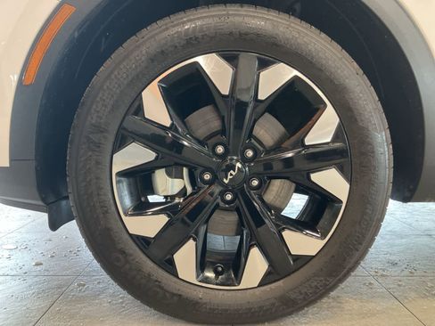 Used 2024 Kia Sportage X-Line w/ X-Line Premium Package AWD/4WD image 9
