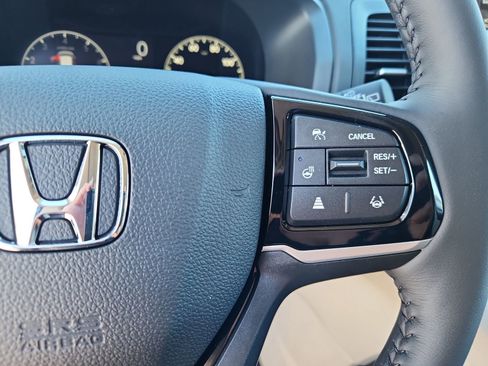 New 2026 Honda Odyssey Elite image 17