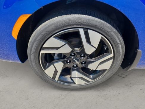 Used 2023 Kia Soul GT-Line w/ GT-Line Technology Package FWD image 10
