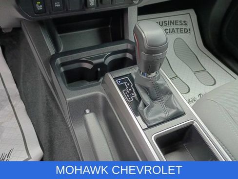 Used 2023 Toyota Tacoma SR5 w/ Technology Package AWD/4WD image 15