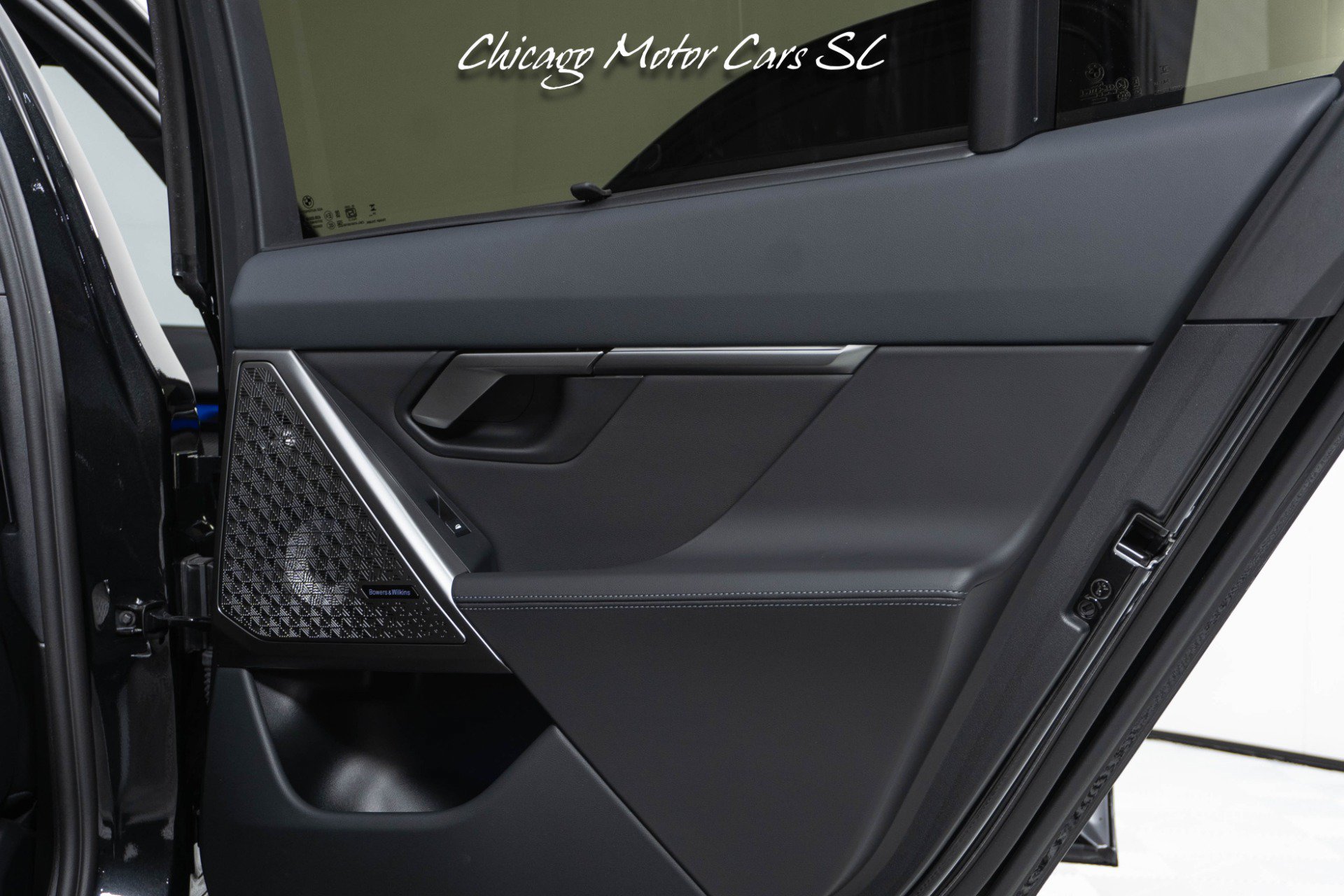 Used 2025 BMW M5 w/ Carbon Package AWD/4WD image 55