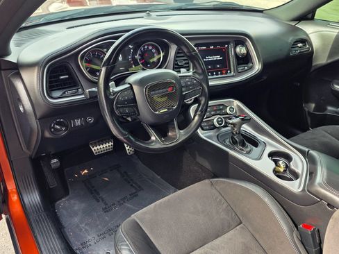 Used 2020 Dodge Challenger GT w/ Plus Package RWD image 12
