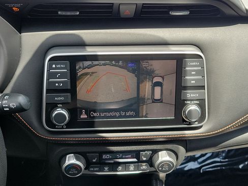 Certified 2020 Nissan Kicks SR w/ SR Premium Package FWD image 29