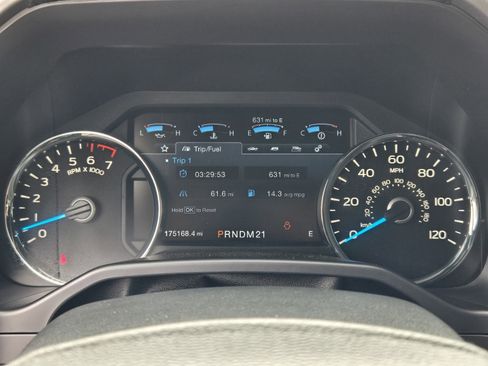 Used 2016 Ford F150 Platinum w/ Equipment Group 701A Luxury RWD image 15