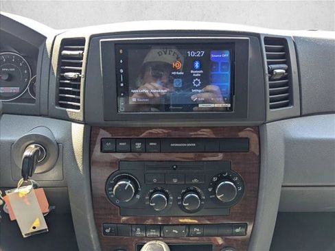 Used 2007 Jeep Grand Cherokee Limited w/ Trailer Tow Group IV AWD/4WD image 14