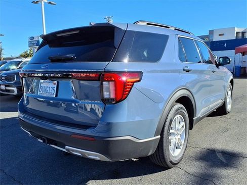 Used 2025 Ford Explorer Active w/ Active Comfort Package image 23