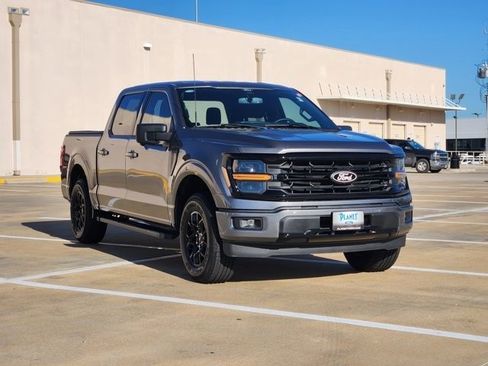 Used 2024 Ford F150 XLT w/ XLT Black Appearance Package image 3