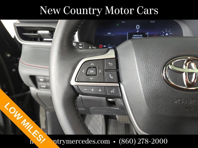 Used 2025 Toyota Highlander XSE AWD/4WD image 20