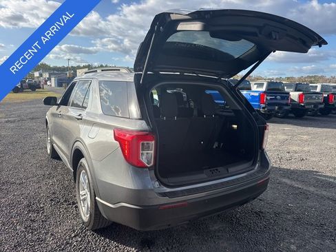 Used 2023 Ford Explorer XLT image 14