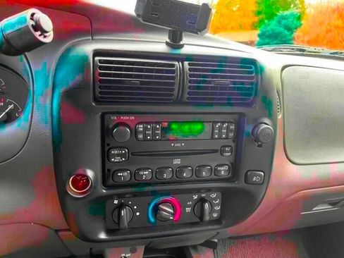 Used 2002 Ford Ranger XLT image 16