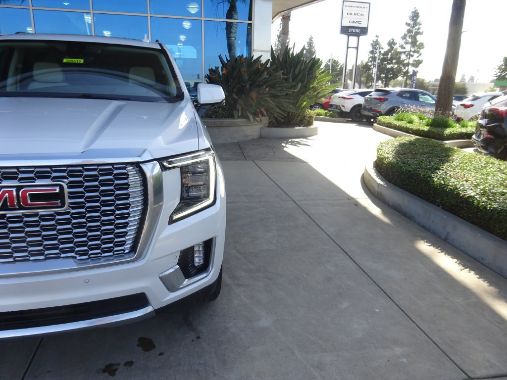 Certified 2022 GMC Yukon XL Denali w/ Denali Premium Package AWD/4WD image 35