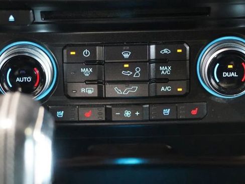 Used 2017 Ford F150 Lariat w/ Equipment Group 502A Luxury AWD/4WD image 37