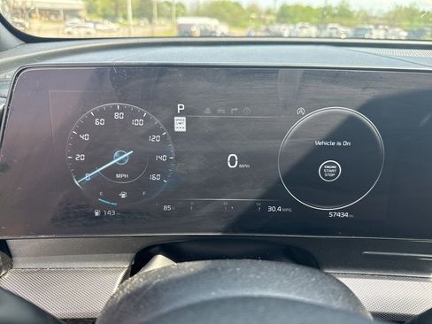 Used 2023 Kia Sportage SX image 6