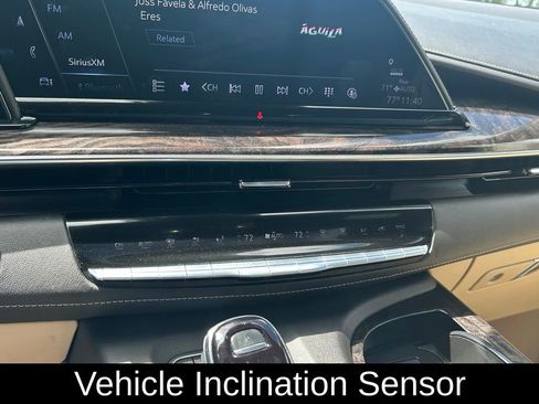 Used 2023 Cadillac Escalade Premium Luxury w/ Performance Package image 24