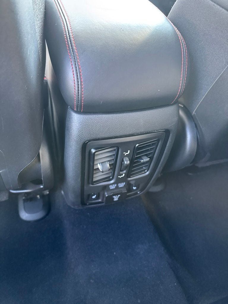 Used 2025 Dodge Durango R/T AWD/4WD image 25