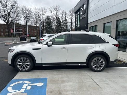 Used 2024 MAZDA CX-90 3.3 Turbo w/ Premium Package image 2