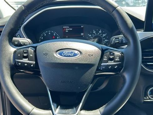 Certified 2022 Ford Escape SE w/ SE Sport Appearance Package AWD/4WD image 19