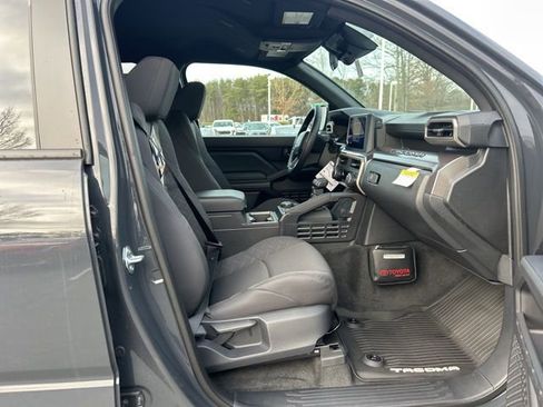 New 2026 Toyota Tacoma SR5 AWD/4WD image 17