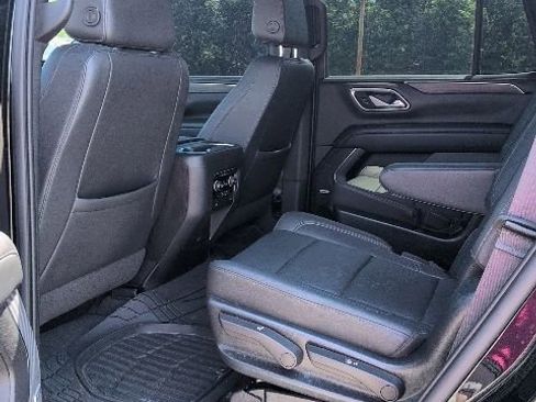 Used 2022 Chevrolet Tahoe Z71 AWD/4WD image 6