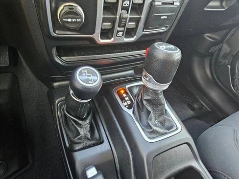 Used 2019 Jeep Wrangler Unlimited Sport S AWD/4WD image 12