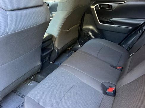 Certified 2020 Toyota RAV4 LE w/ Carpet Mat Package FWD image 4