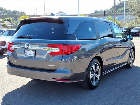 Certified 2019 Honda Odyssey Touring image 4