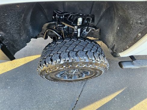 Used 2015 Chevrolet Silverado 2500 W/T image 28