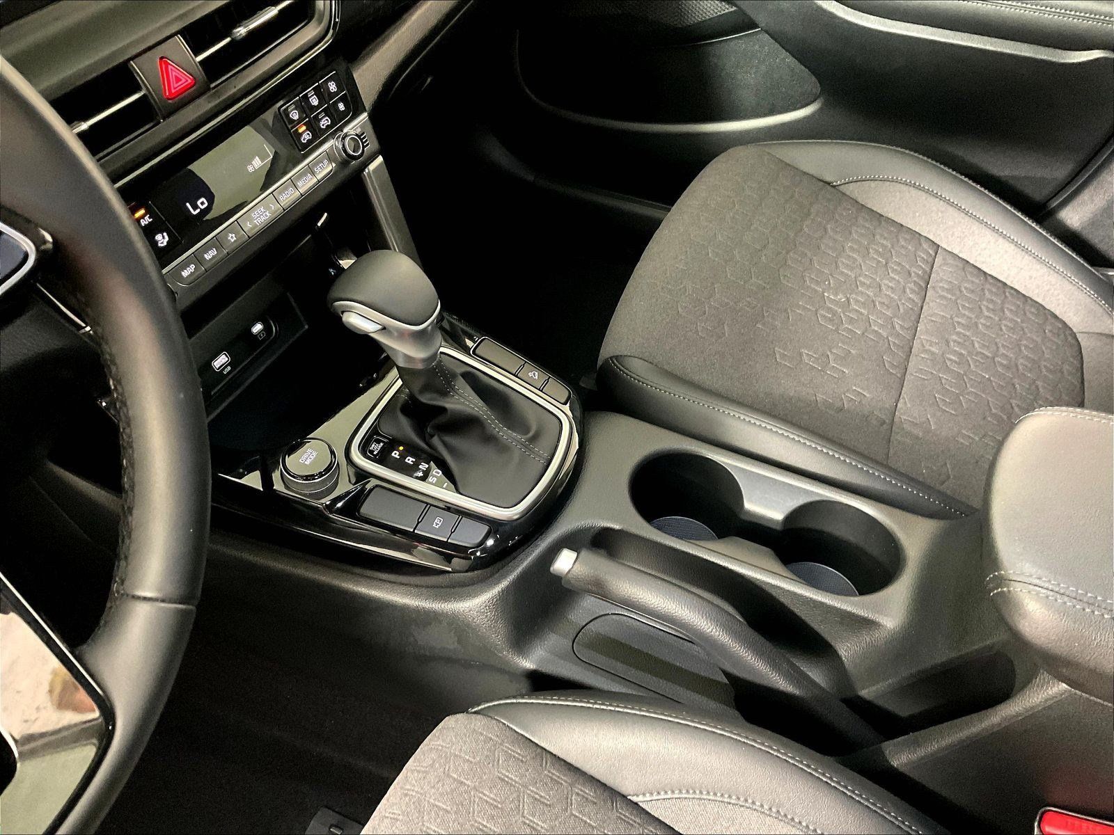 Certified 2025 Kia Seltos S FWD image 18