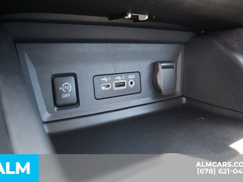 Used 2024 Nissan Sentra SV FWD image 30