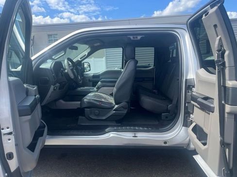Used 2017 Ford F150 XL w/ Equipment Group 101A Mid AWD/4WD image 11