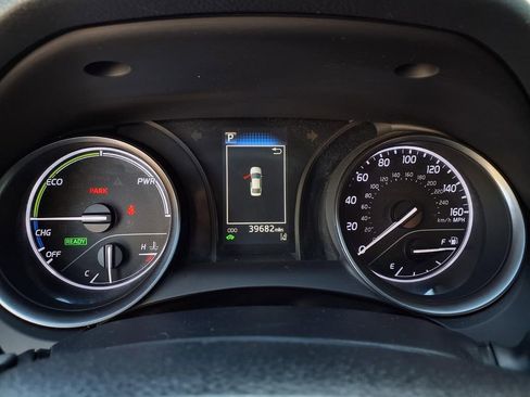 Certified 2022 Toyota Camry SE image 13