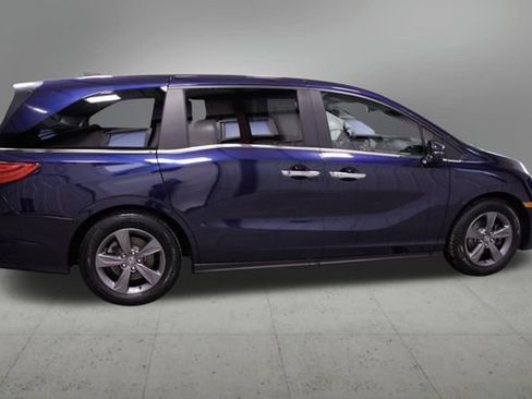 Certified 2024 Honda Odyssey EX image 7