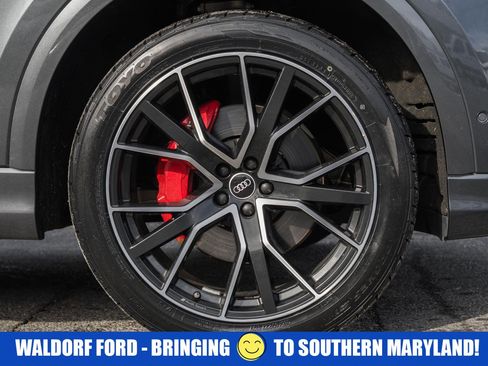 Used 2021 Audi Q8 Prestige w/ Prestige Package image 20