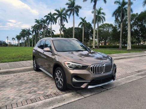 Used 2020 BMW X1 sDrive28i w/ Convenience Package FWD image 1