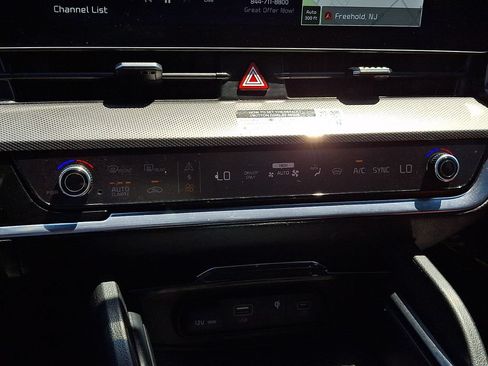 Certified 2023 Kia Sportage SX Prestige AWD/4WD image 16