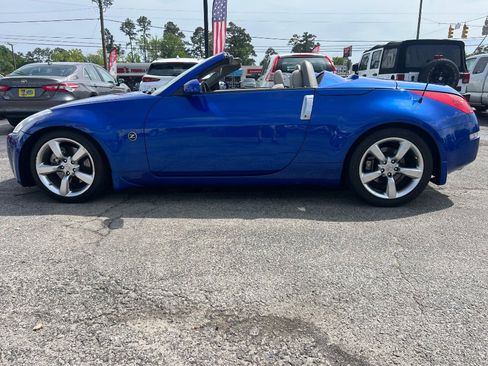 Used 2006 Nissan 350Z Touring RWD image 14