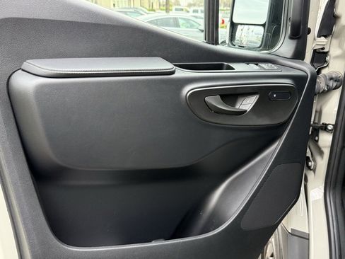 Used 2024 Mercedes-Benz Sprinter 144 Cargo w/ Parking Package image 19