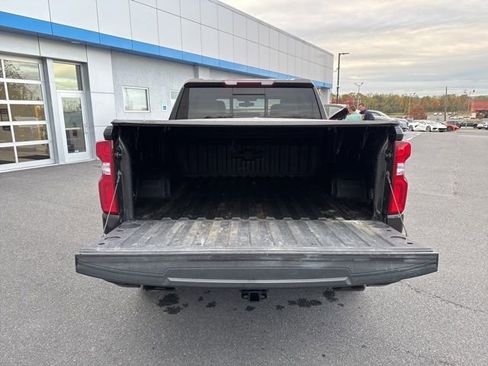 Used 2021 Chevrolet Silverado 1500 LT Trail Boss w/ Convenience Package II image 18